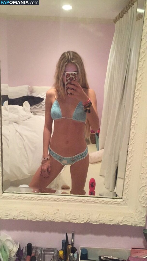 Delilah Belle Hamlin Nago Przeciekłe zdjęcie #44