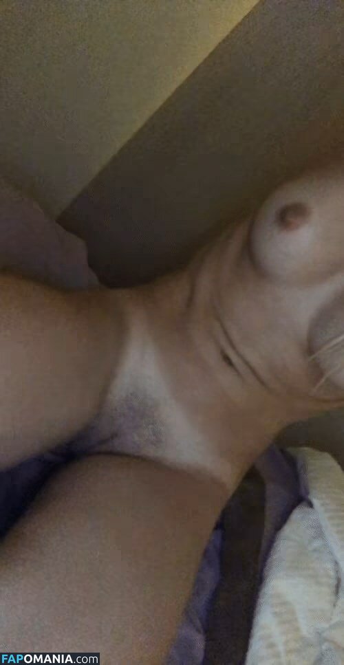 Delilah Belle Hamlin Nago Przeciekłe zdjęcie #57