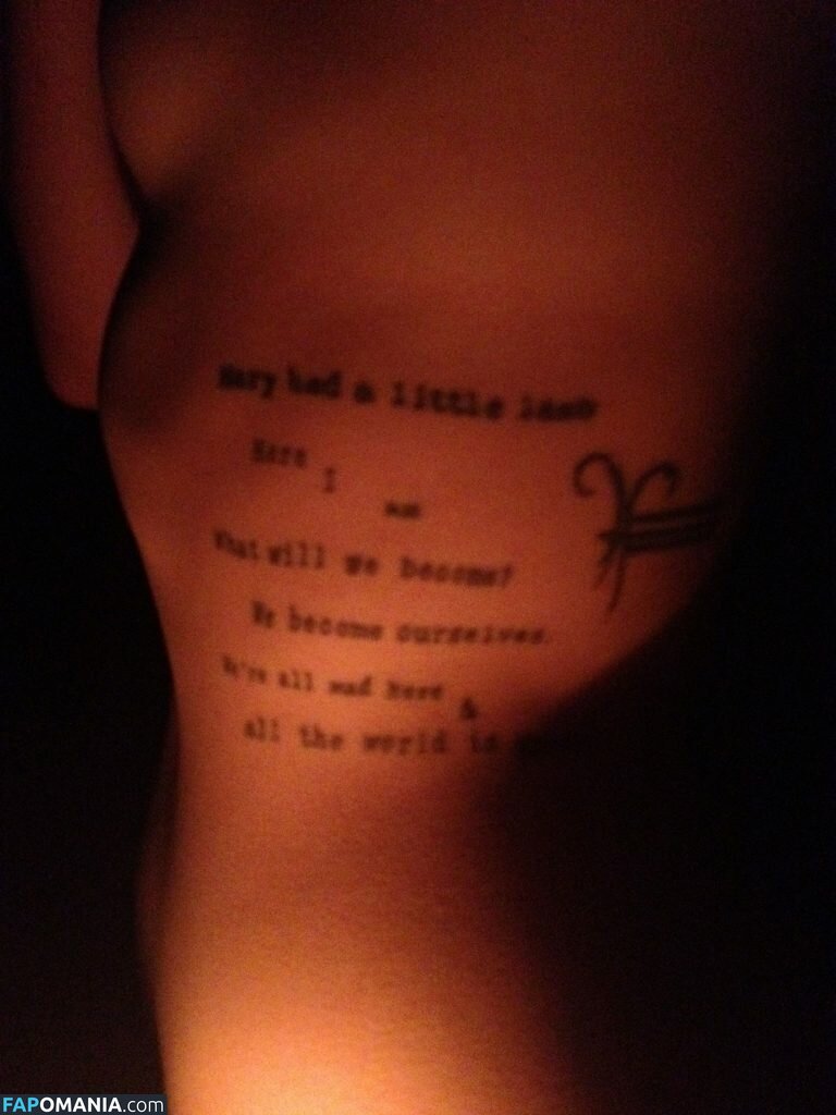 Dianna Agron Nago Przeciekłe zdjęcie #1