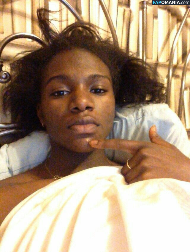 Dina Asher Smith Nago Przeciekłe zdjęcie #5