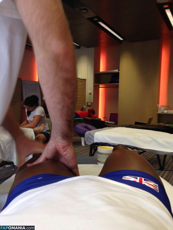 Dina Asher Smith Nago Przeciekłe zdjęcie #11