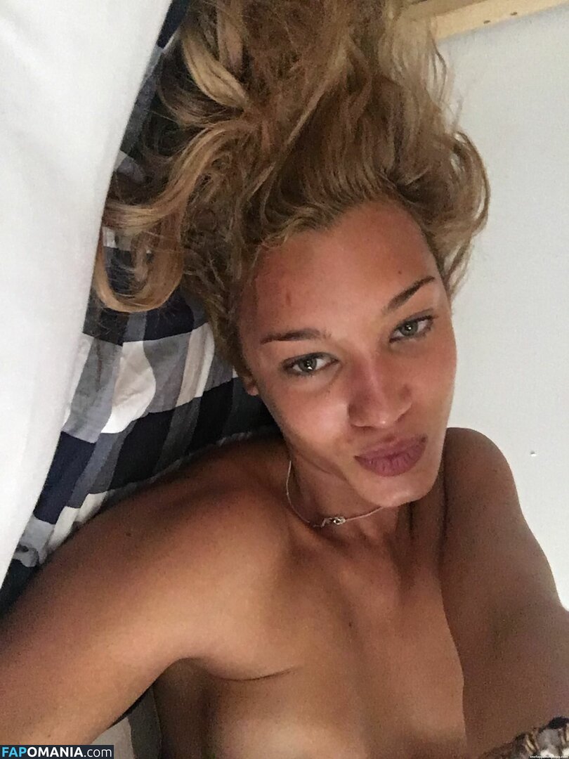 Ebony Anderberg Nago Przeciekłe zdjęcie #23