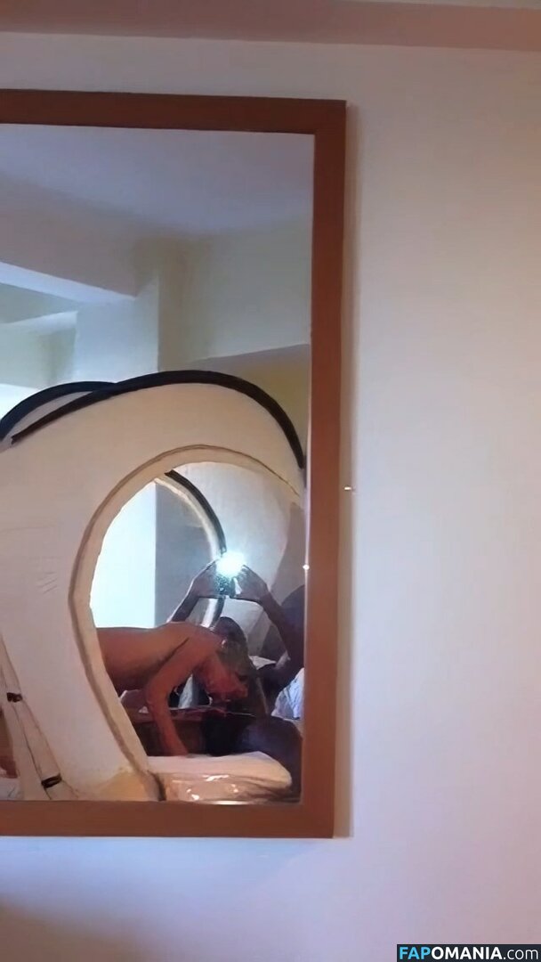 Eilish McColgan Nago Przeciekłe zdjęcie #20