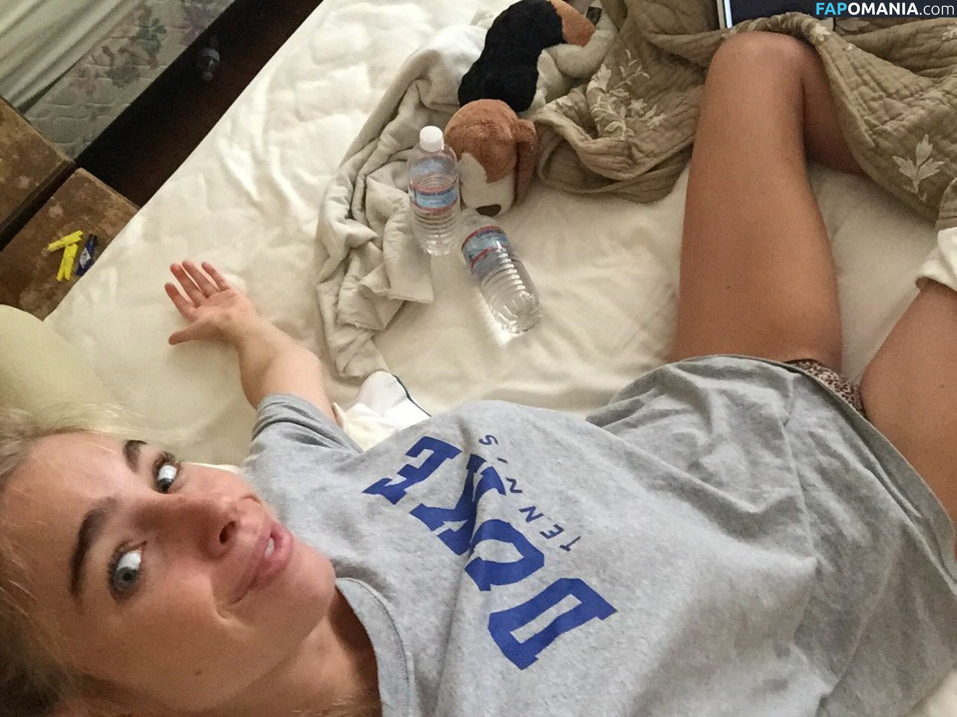 Elizabeth Turner Nago Przeciekłe zdjęcie #29