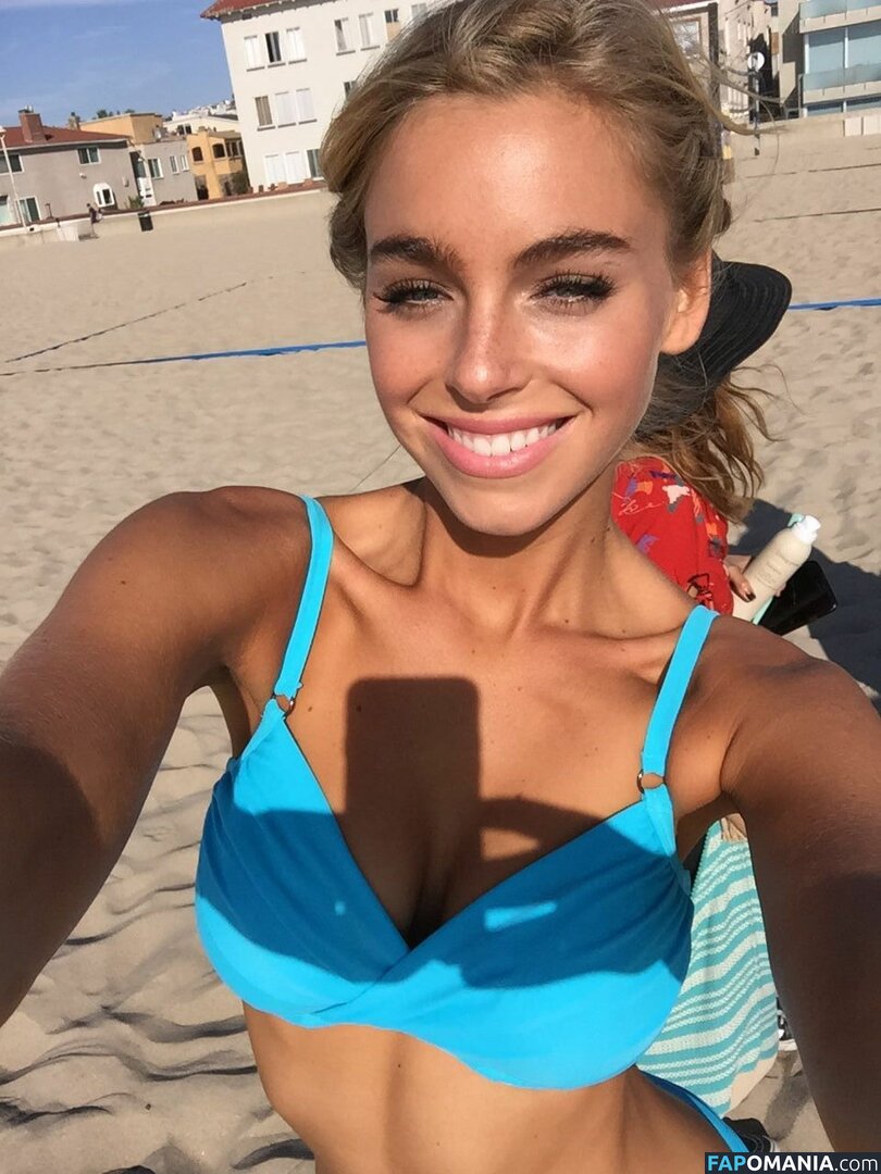 Elizabeth Turner Nago Przeciekłe zdjęcie #39