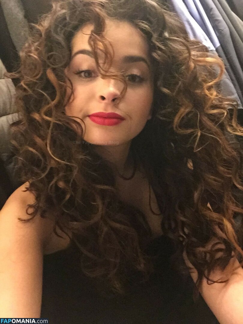 Ella Eyre Nago Przeciekłe zdjęcie #12