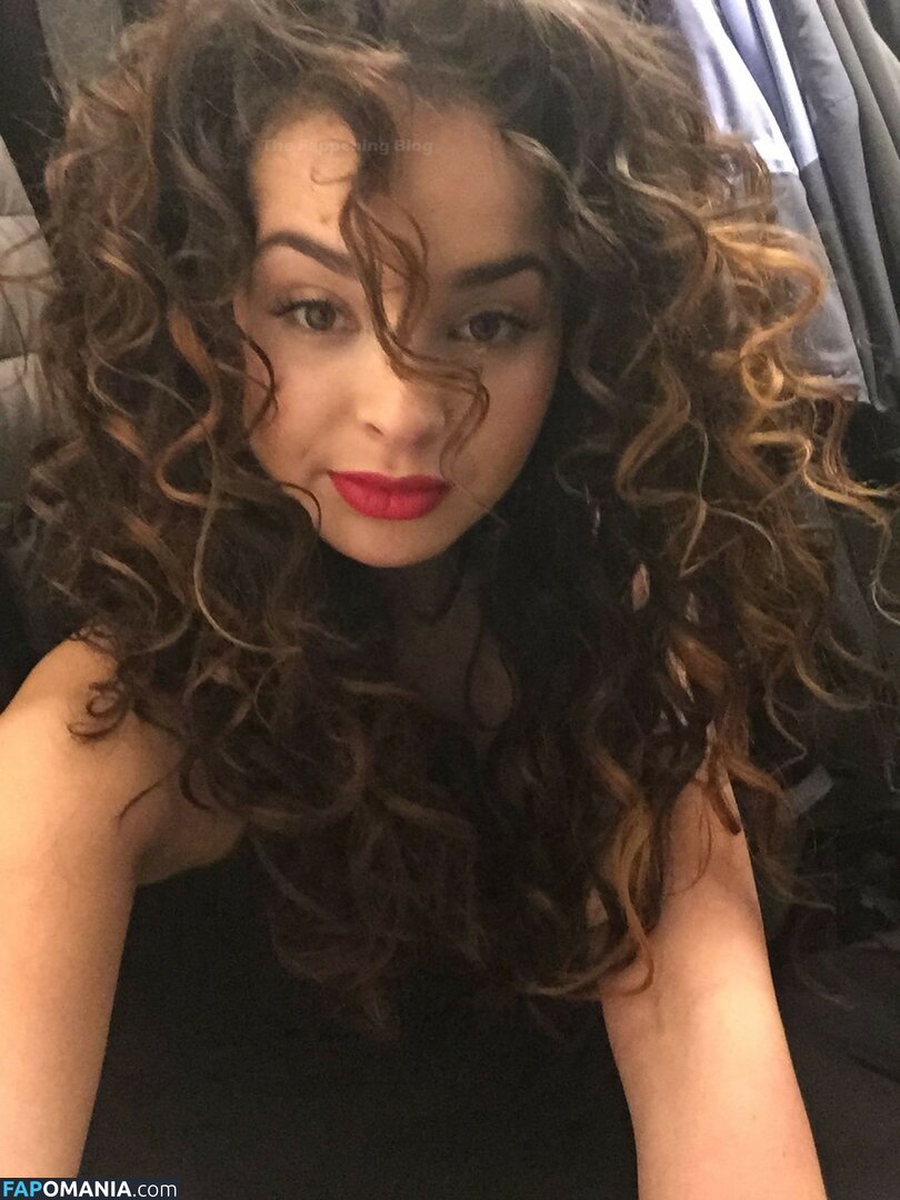 Ella Eyre Nago Przeciekłe zdjęcie #13