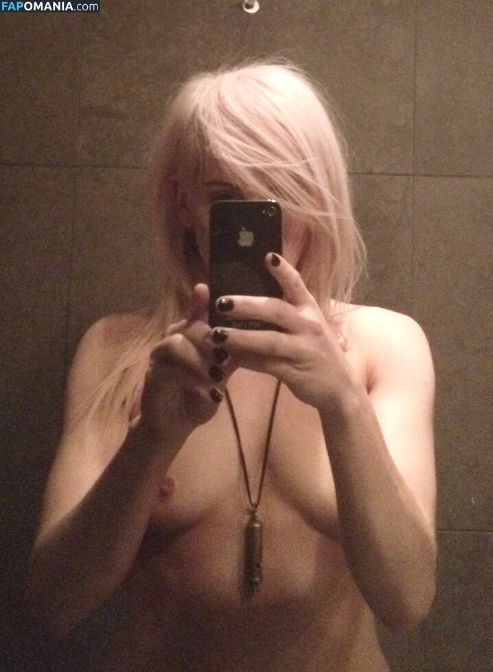 Ellie Goulding Nago Przeciekłe zdjęcie #39