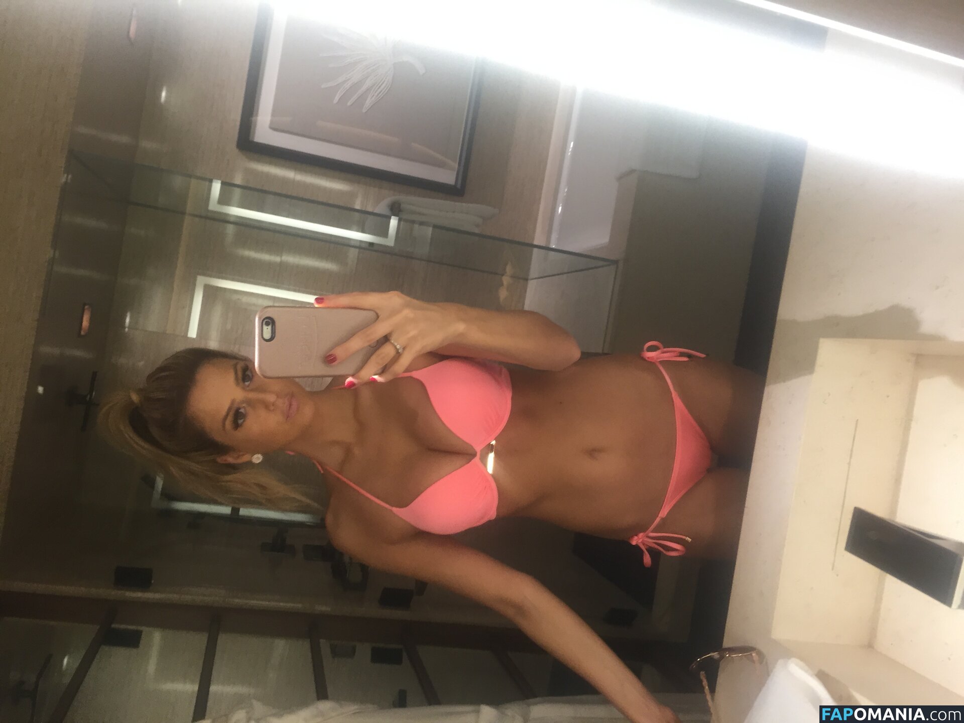 Emma Hernan Nago Przeciekłe zdjęcie #570