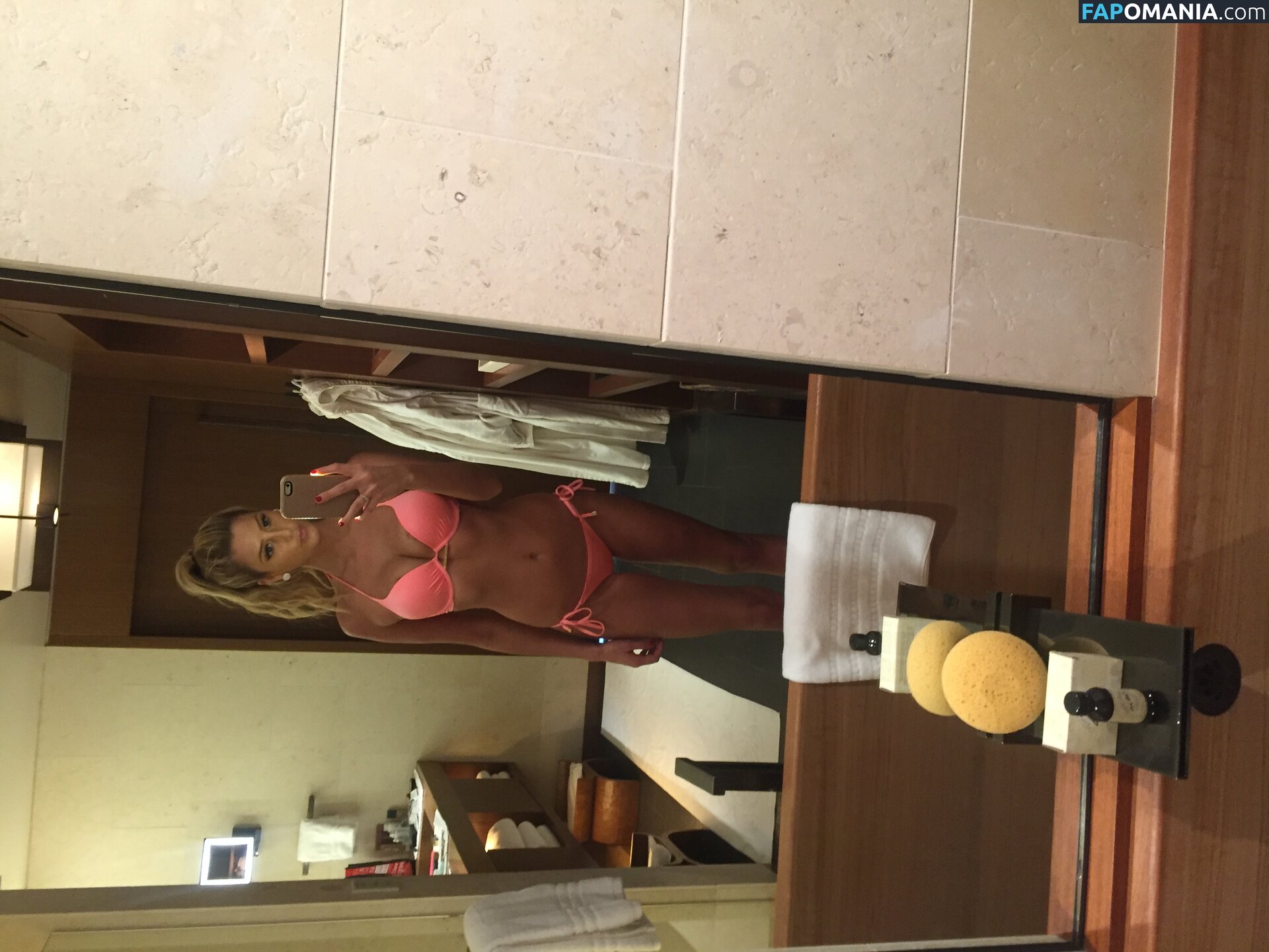 Emma Hernan Nago Przeciekłe zdjęcie #578