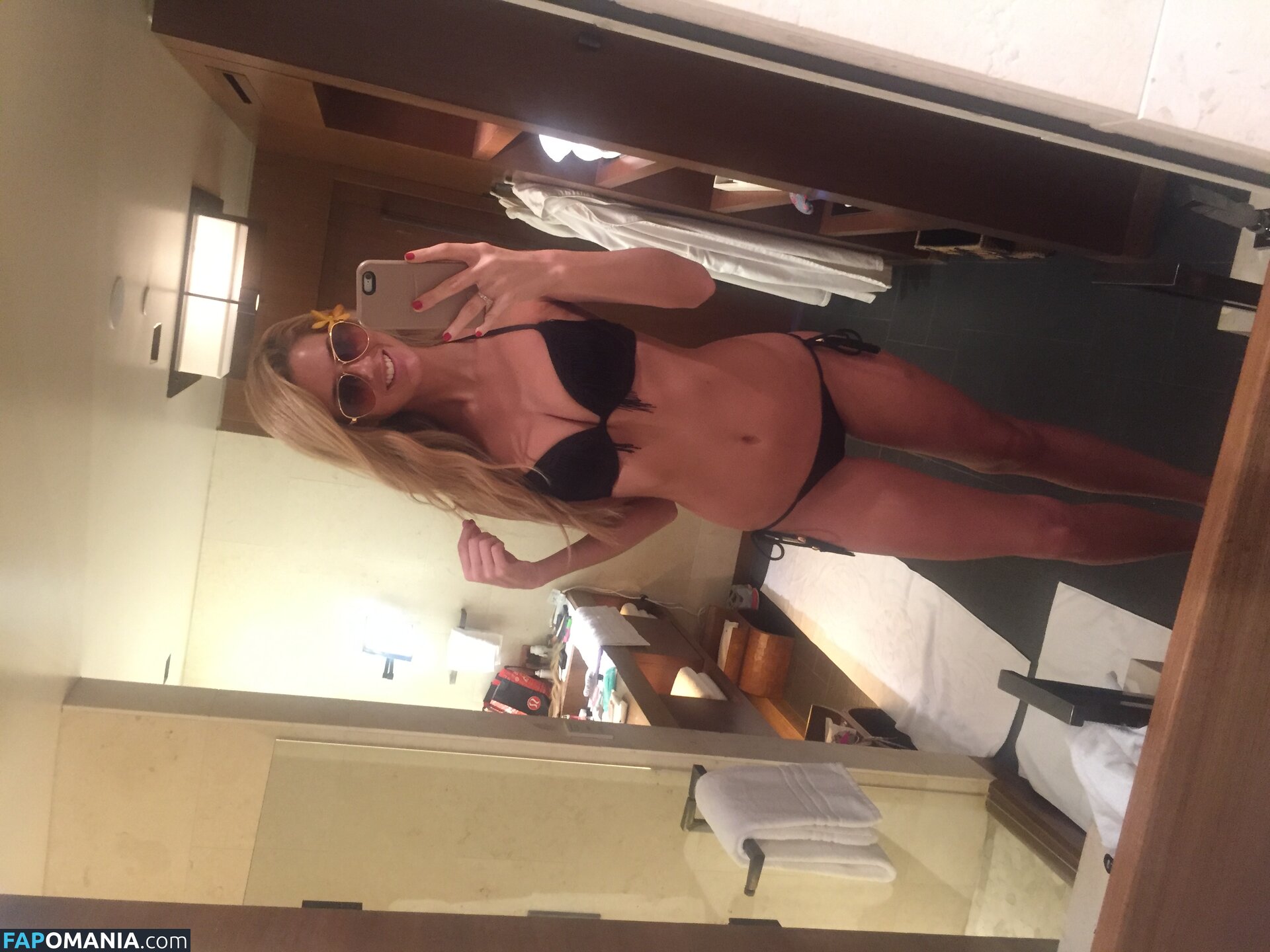 Emma Hernan Nago Przeciekłe zdjęcie #610