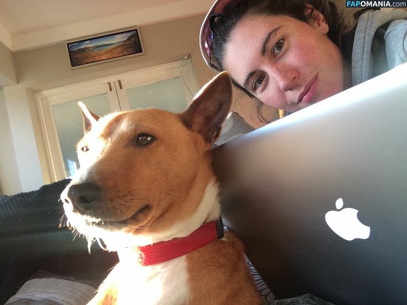 Emma Trott Nago Przeciekłe zdjęcie #6