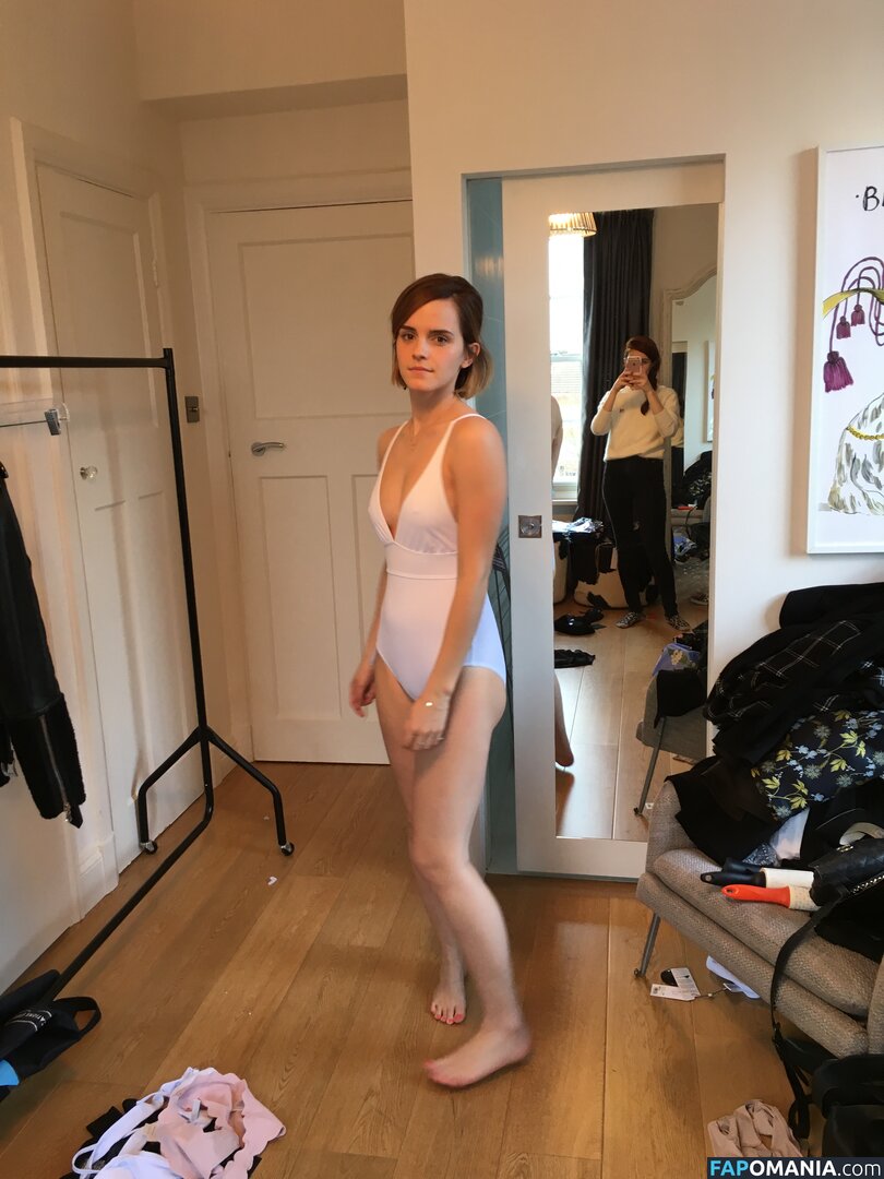 Emma Watson Nago Przeciekłe zdjęcie #55