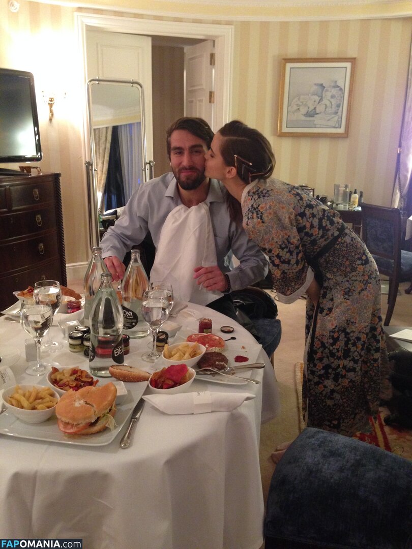 Emma Watson Nago Przeciekłe zdjęcie #112