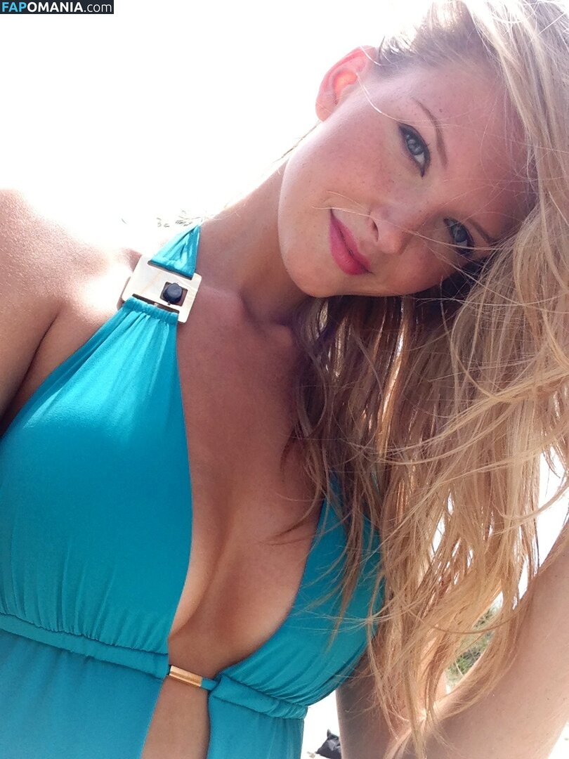 Erin Cummins Nago Przeciekłe zdjęcie #60