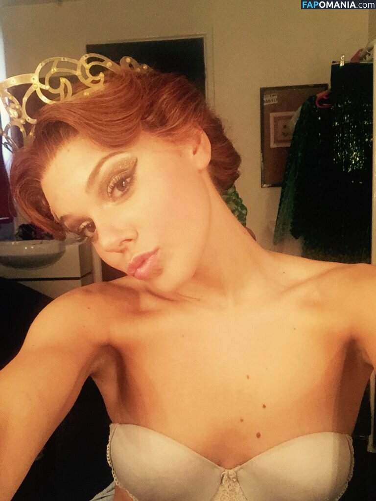 Faye Brookes Nago Przeciekłe zdjęcie #5