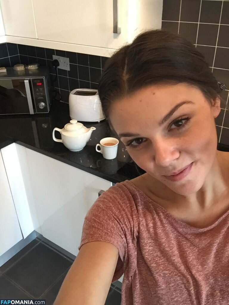 Faye Brookes Nago Przeciekłe zdjęcie #7