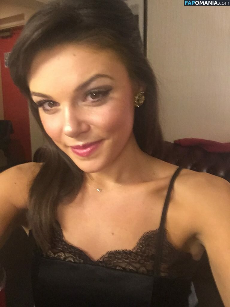 Faye Brookes Nago Przeciekłe zdjęcie #9