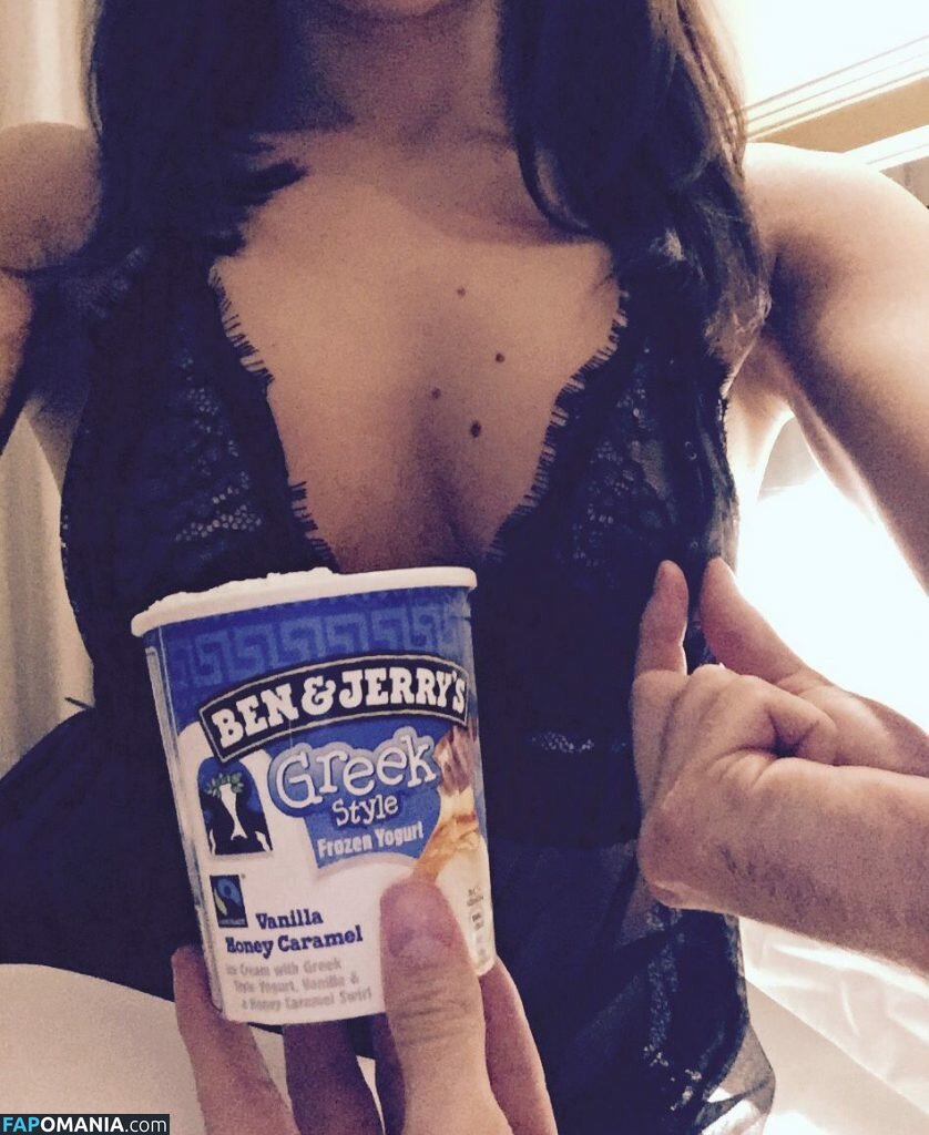 Faye Brookes Nago Przeciekłe zdjęcie #12