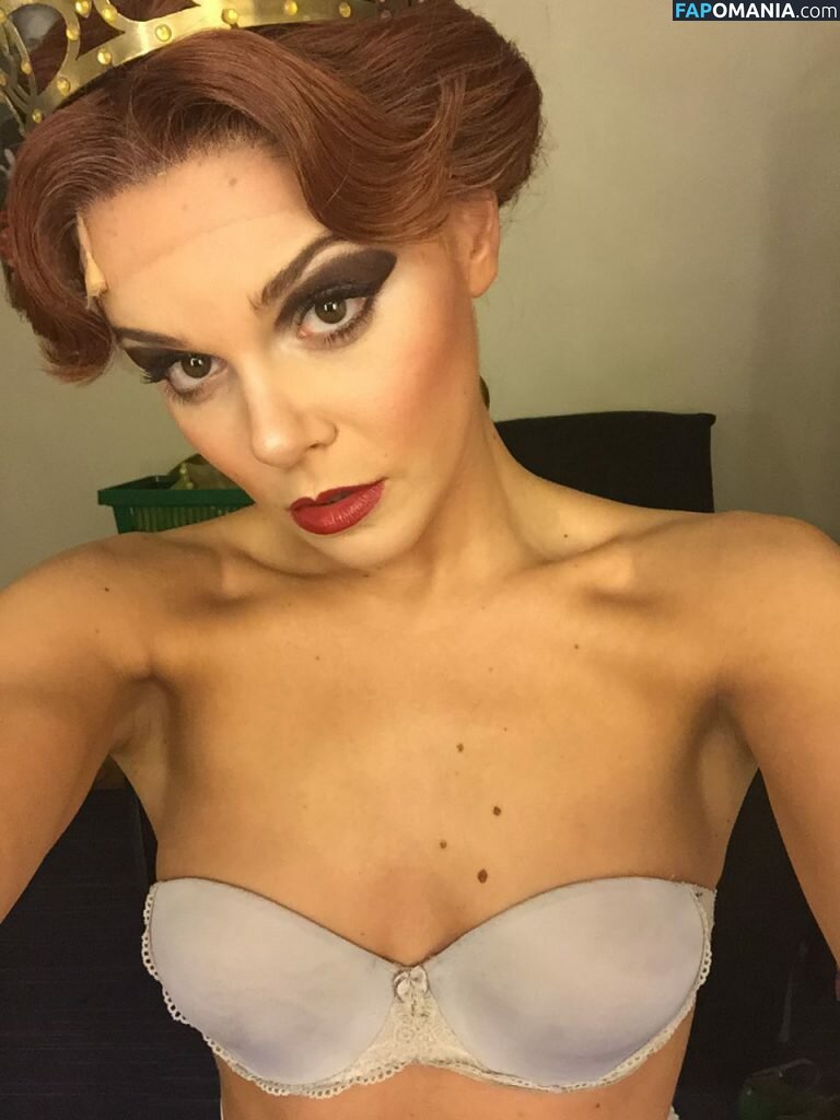 Faye Brookes Nago Przeciekłe zdjęcie #26