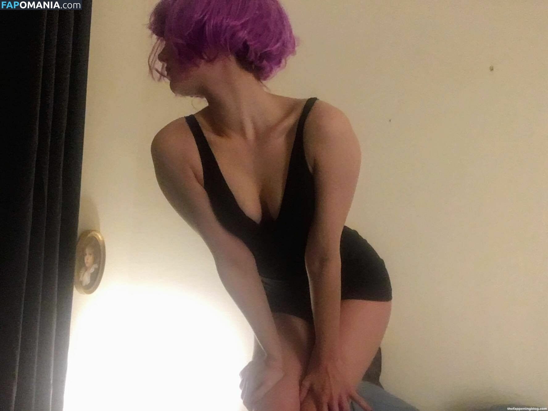 Fleur Geffrier Nago Przeciekłe zdjęcie #10