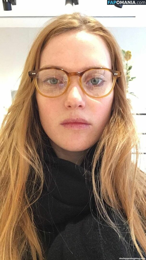 Fleur Geffrier Nago Przeciekłe zdjęcie #11