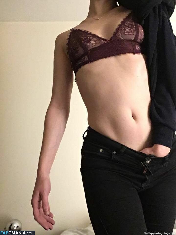 Fleur Geffrier Nago Przeciekłe zdjęcie #40