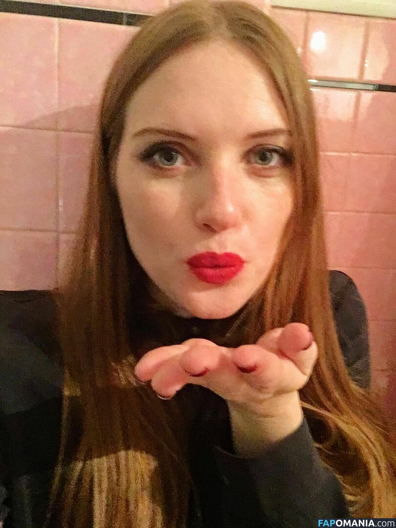 Fleur Geffrier Nago Przeciekłe zdjęcie #45