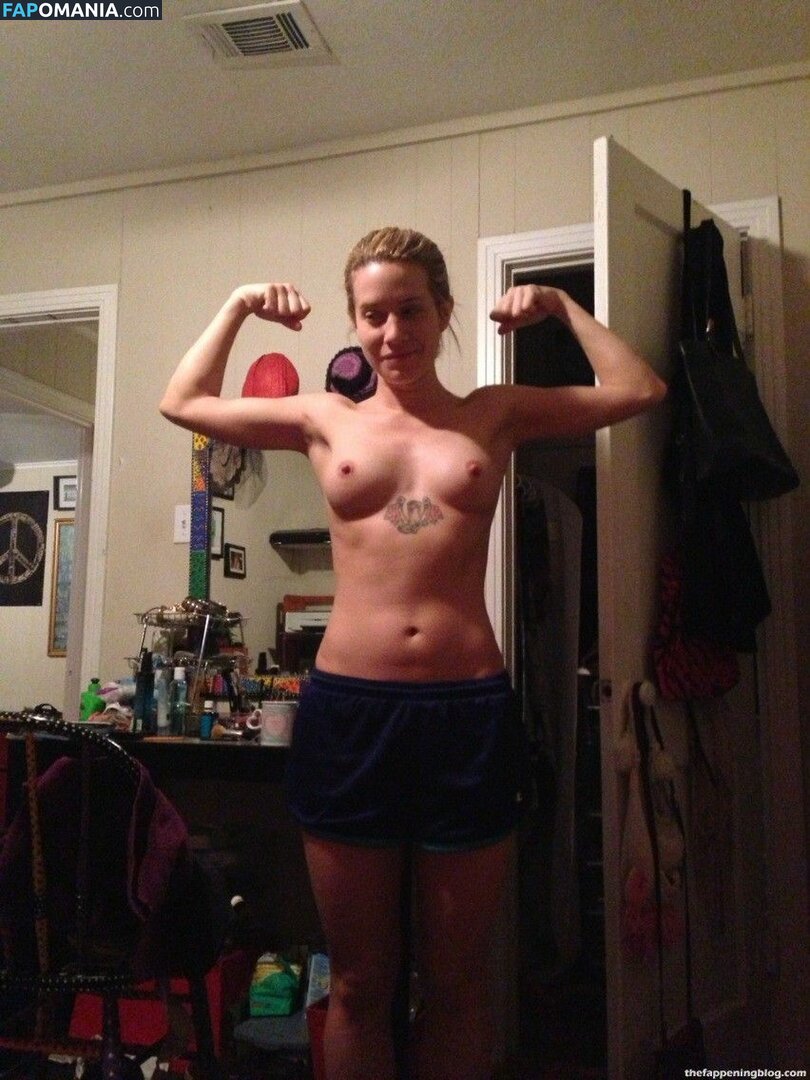 Hale Baskin Nago Przeciekłe zdjęcie #2