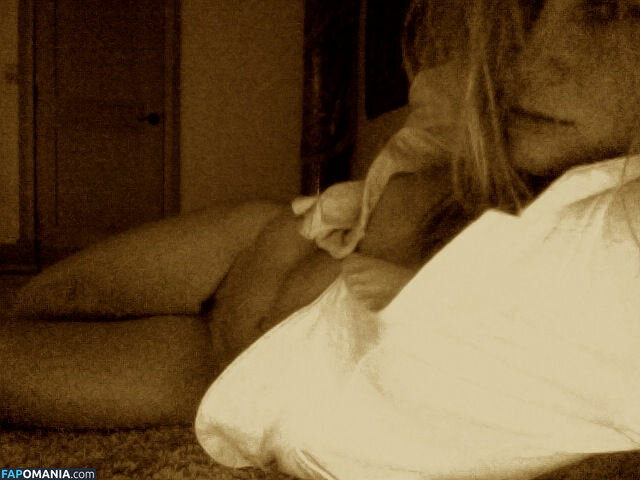 Hannah Teter Nago Przeciekłe zdjęcie #15