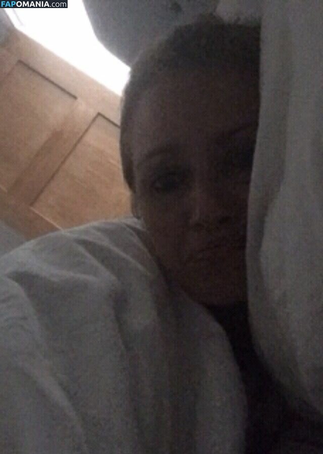 Hayley McQueen Nago Przeciekłe zdjęcie #17