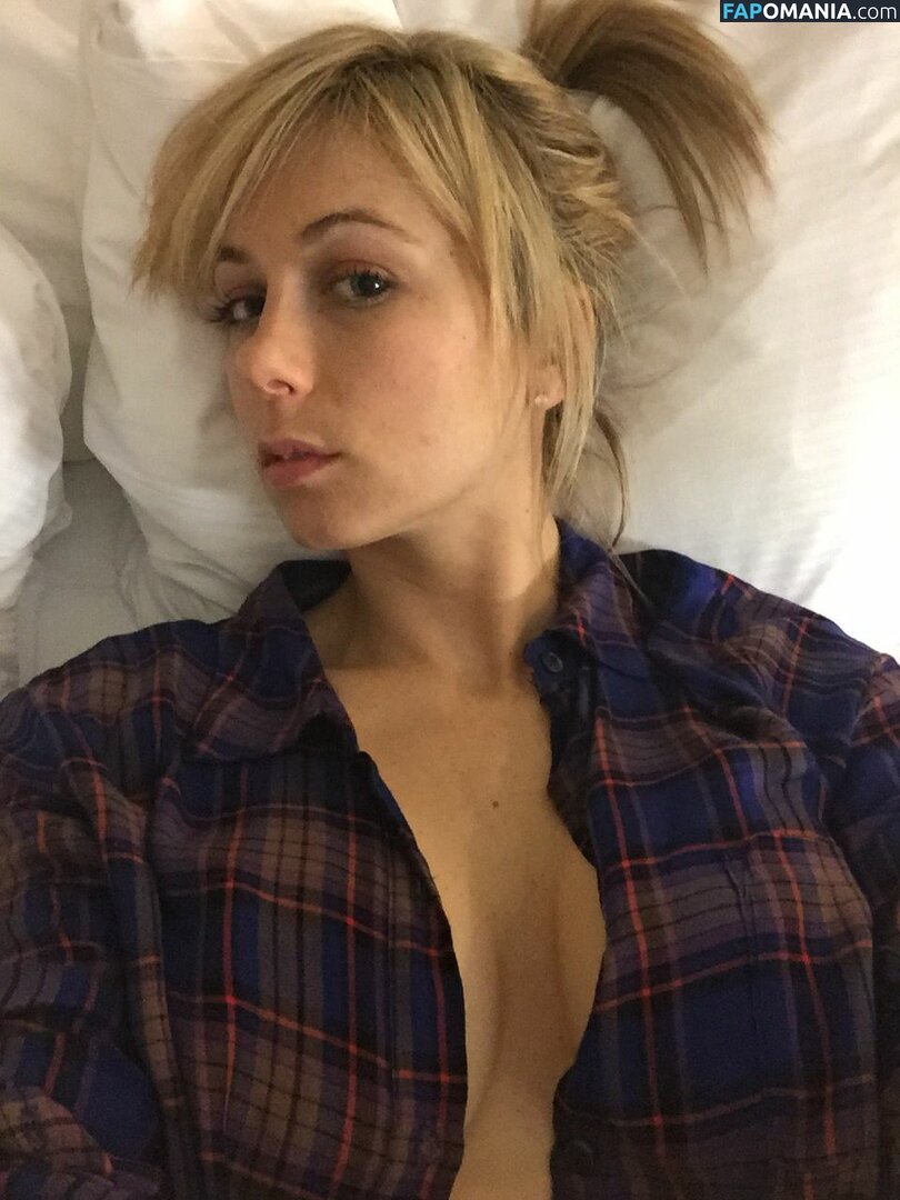 Iliza Shlesinger Nago Przeciekłe zdjęcie #20