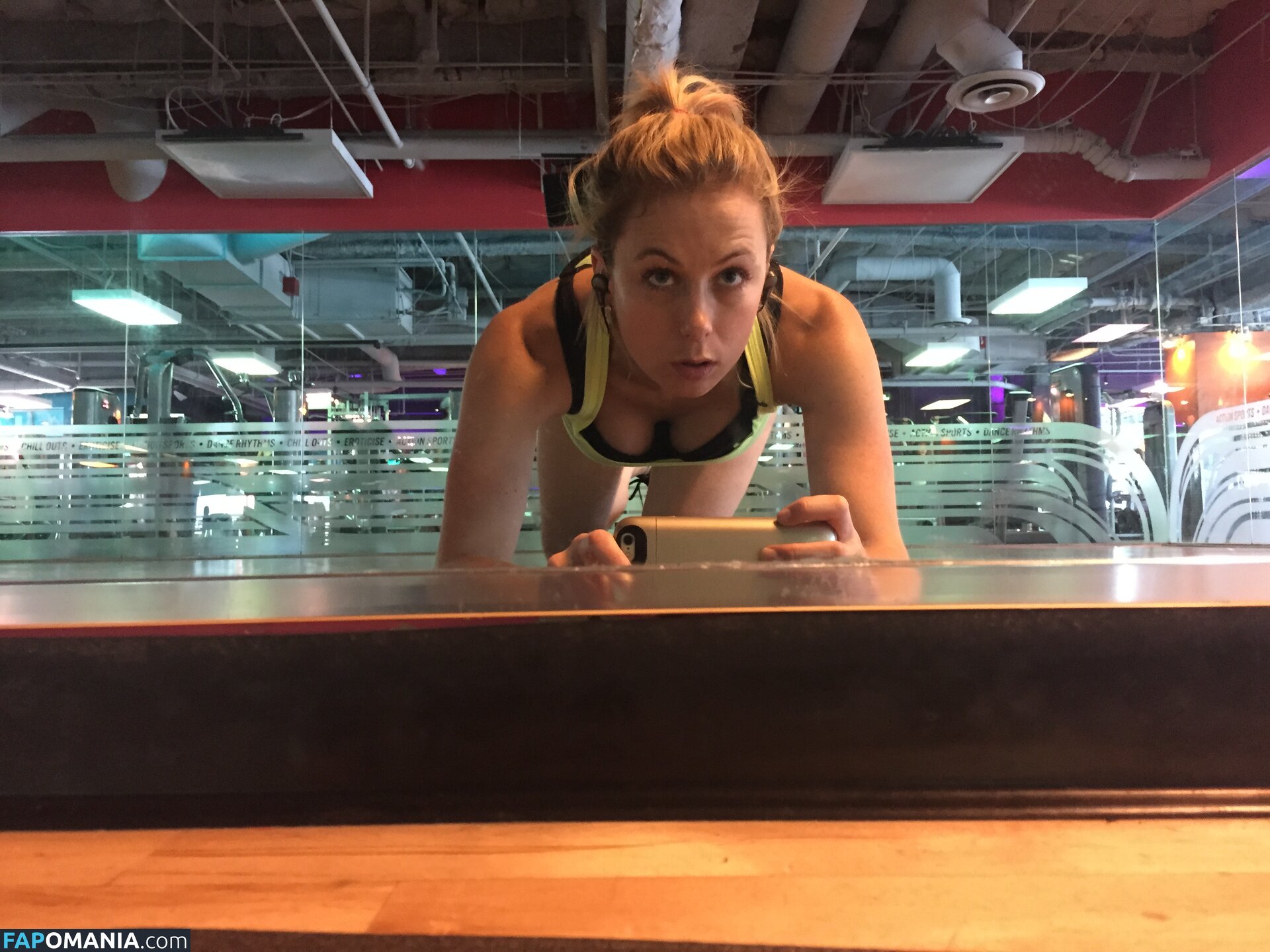 Iliza Shlesinger Nago Przeciekłe zdjęcie #135