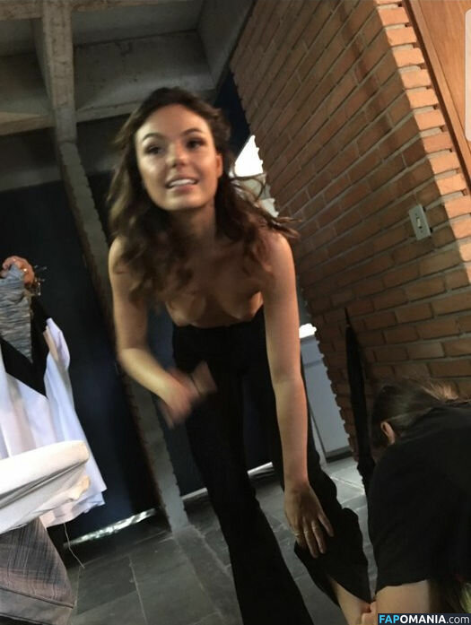 Isis Valverde Nago Przeciekłe zdjęcie #1