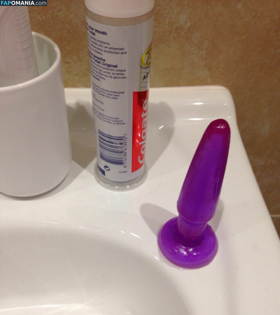 Jade Nimmo Nago Przeciekłe zdjęcie #176