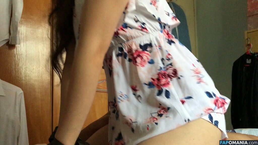 Janella Ooi Nago Przeciekłe zdjęcie #51