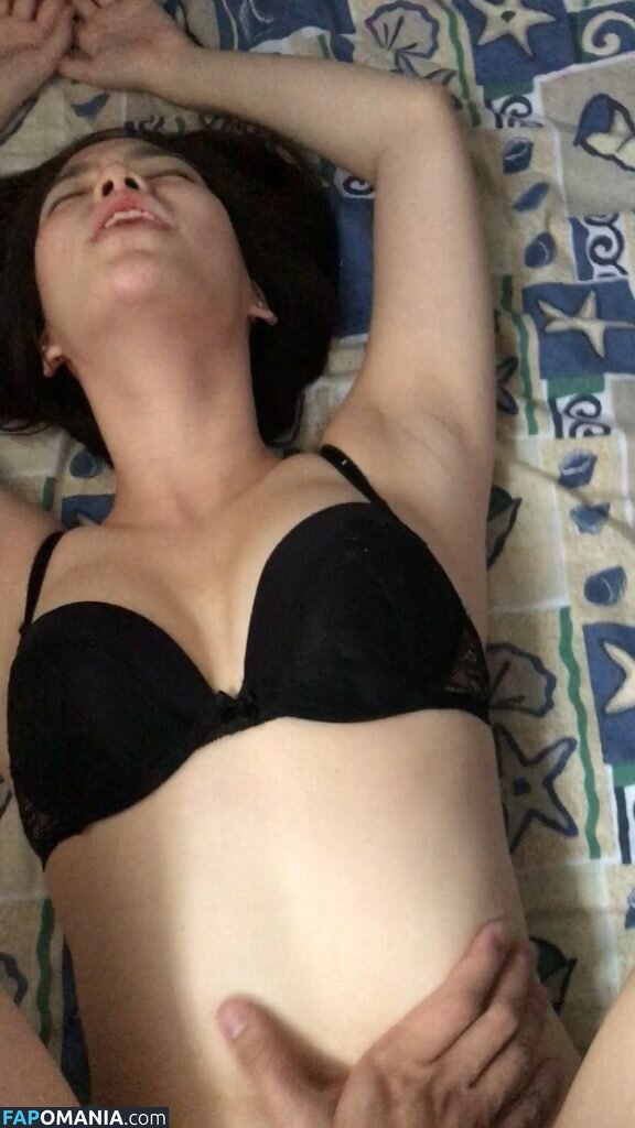 Janella Ooi Nago Przeciekłe zdjęcie #65