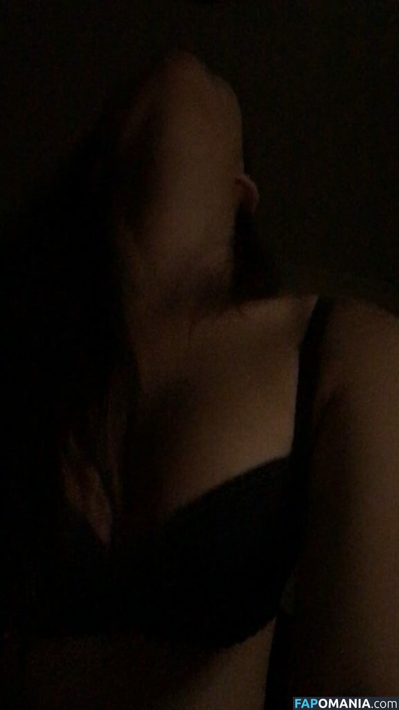 Janella Ooi Nago Przeciekłe zdjęcie #77