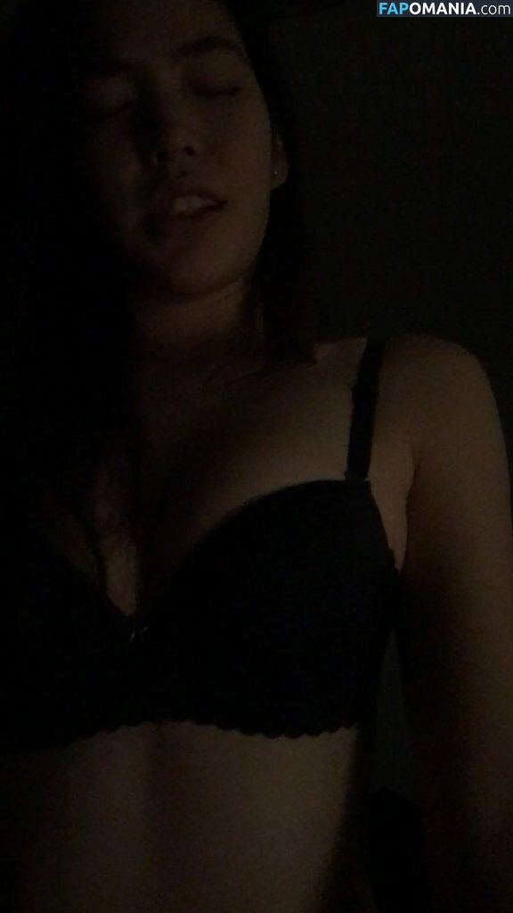 Janella Ooi Nago Przeciekłe zdjęcie #84