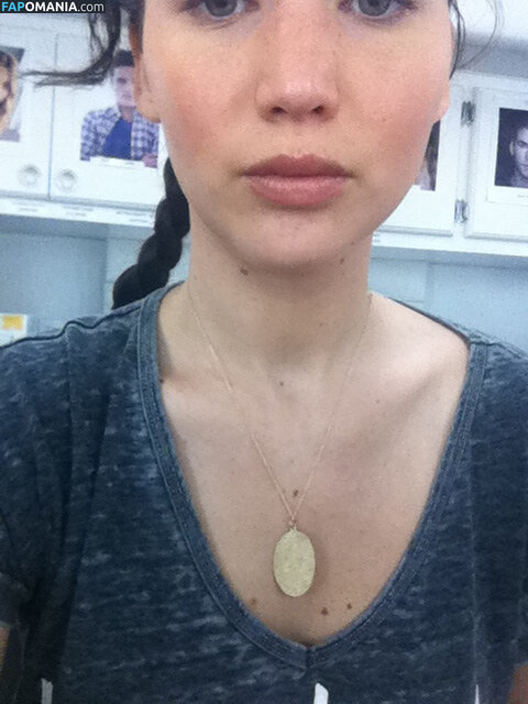 Jennifer Lawrence Nago Przeciekłe zdjęcie #52