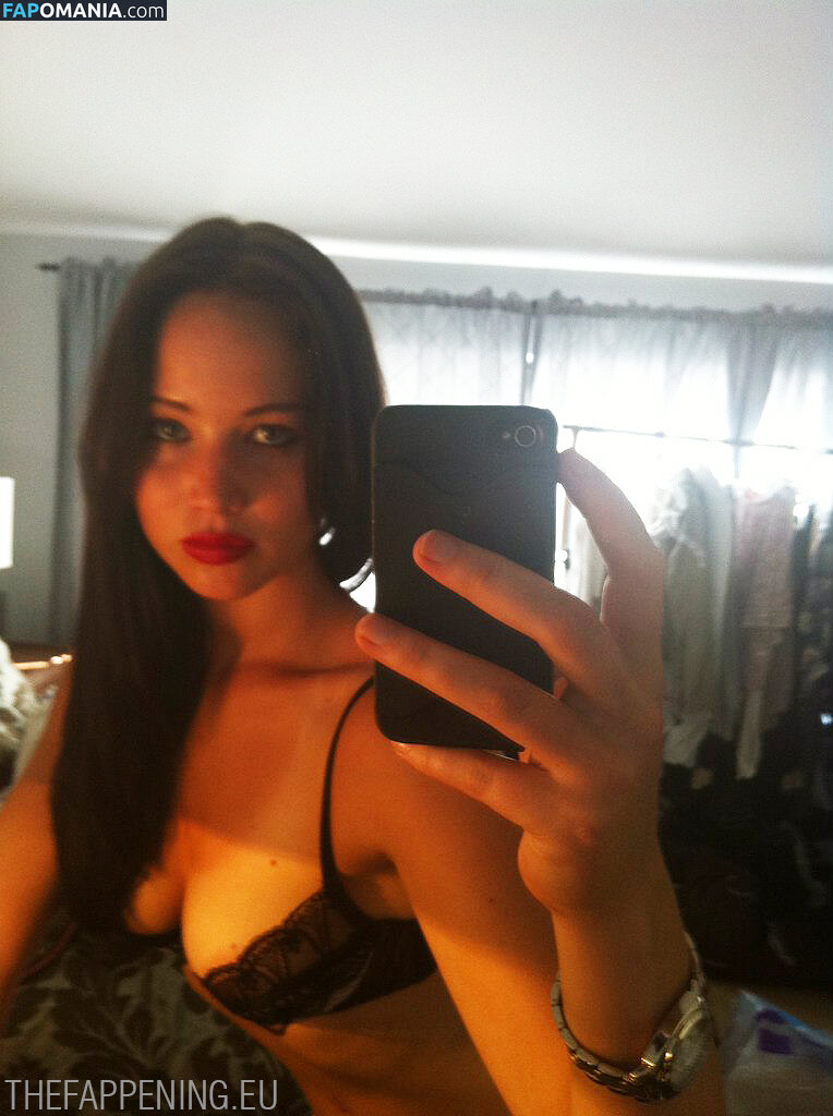 Jennifer Lawrence Nago Przeciekłe zdjęcie #96