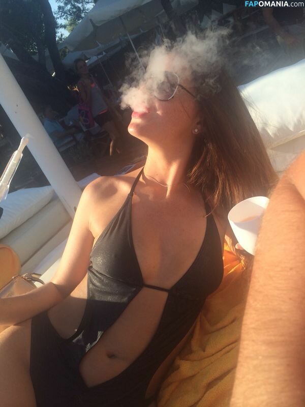 Jennifer Metcalfe Nago Przeciekłe zdjęcie #7