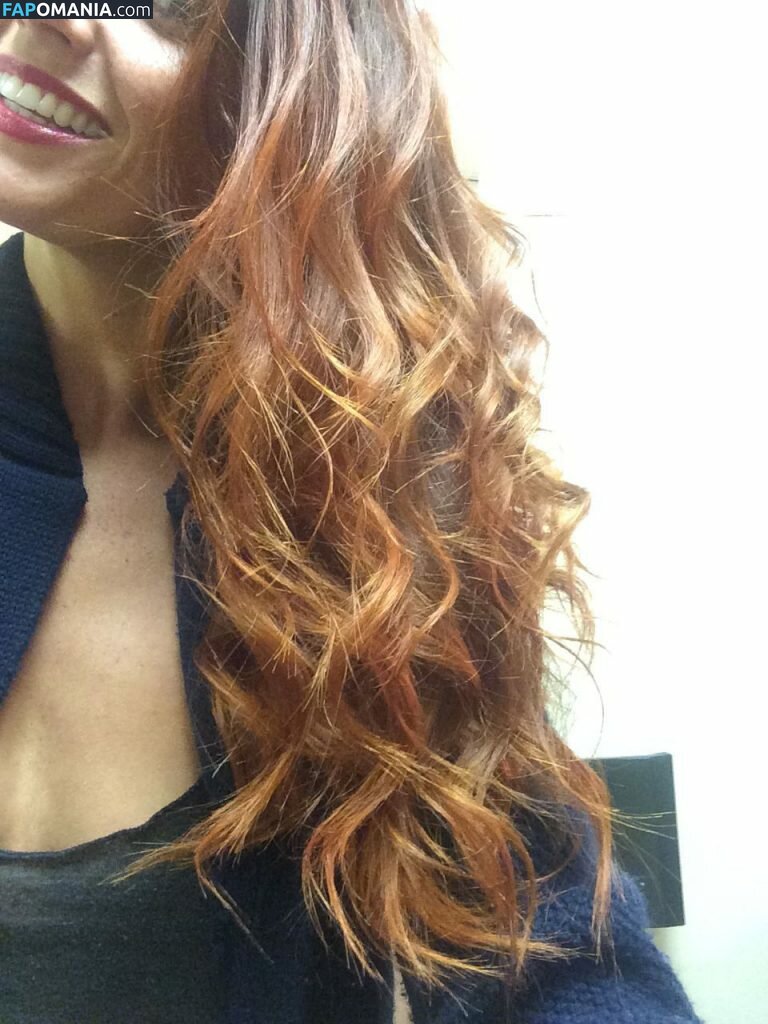 Jennifer Metcalfe Nago Przeciekłe zdjęcie #9