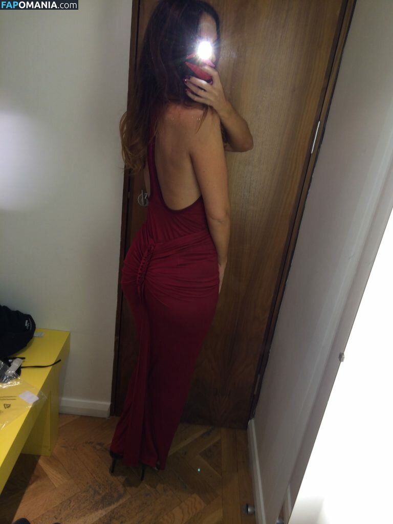 Jennifer Metcalfe Nago Przeciekłe zdjęcie #13