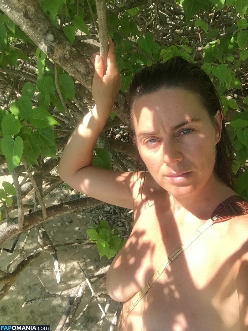 Jill Halfpenny Nago Przeciekłe zdjęcie #7