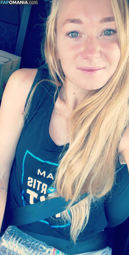 Julia Glushko Nago Przeciekłe zdjęcie #20