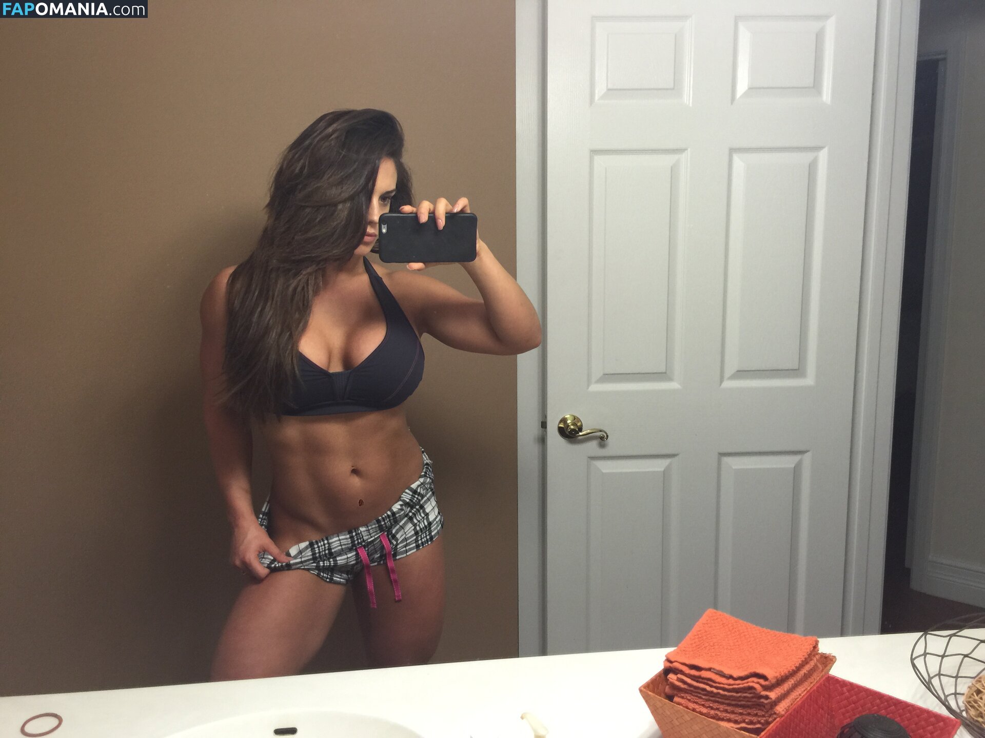 Kaitlyn WWE Nago Przeciekłe zdjęcie #165