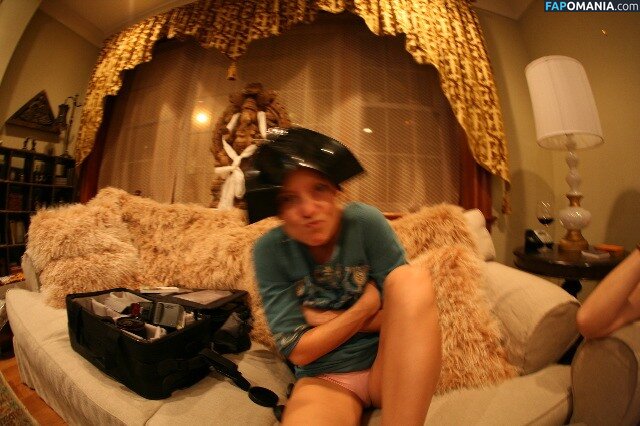 Kate Hudson Nago Przeciekłe zdjęcie #1