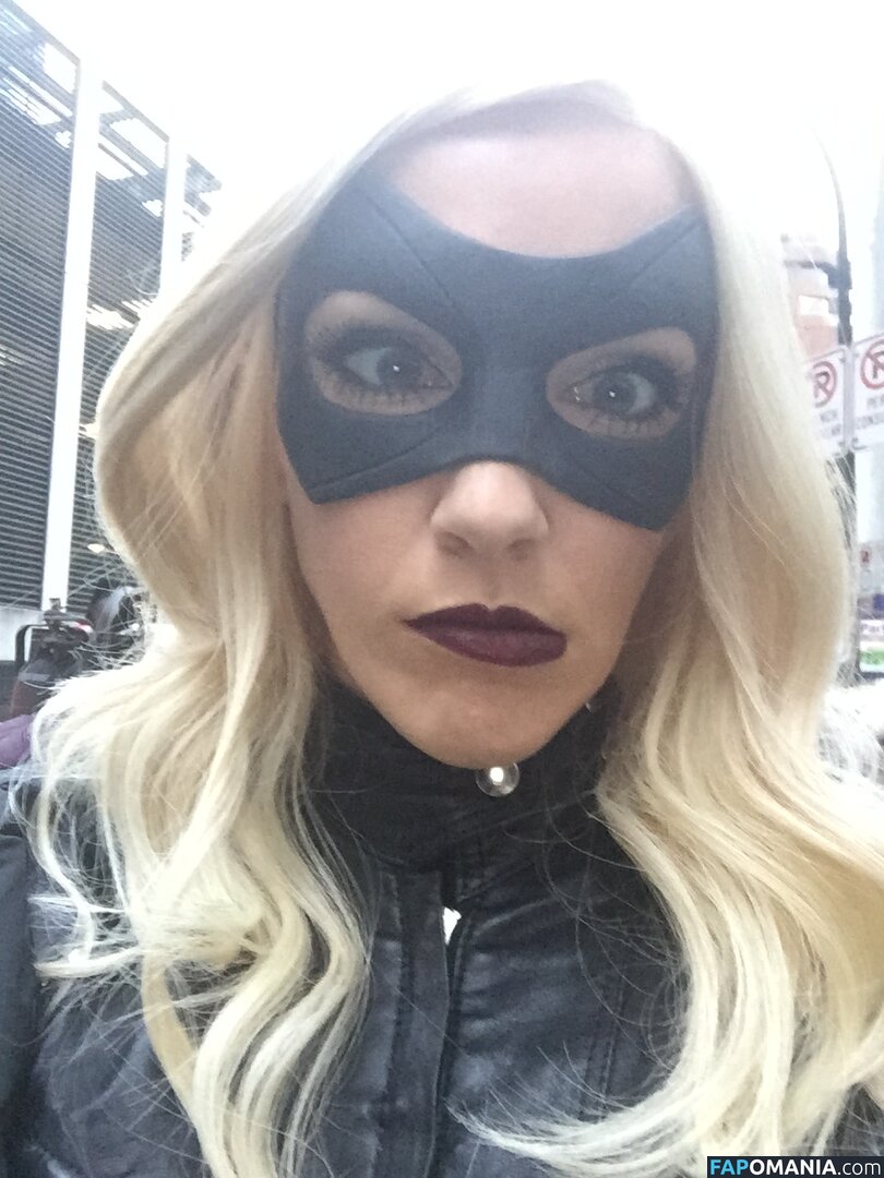 Katie Cassidy Nago Przeciekłe zdjęcie #18