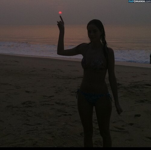 Kaya Scodelario Nago Przeciekłe zdjęcie #29